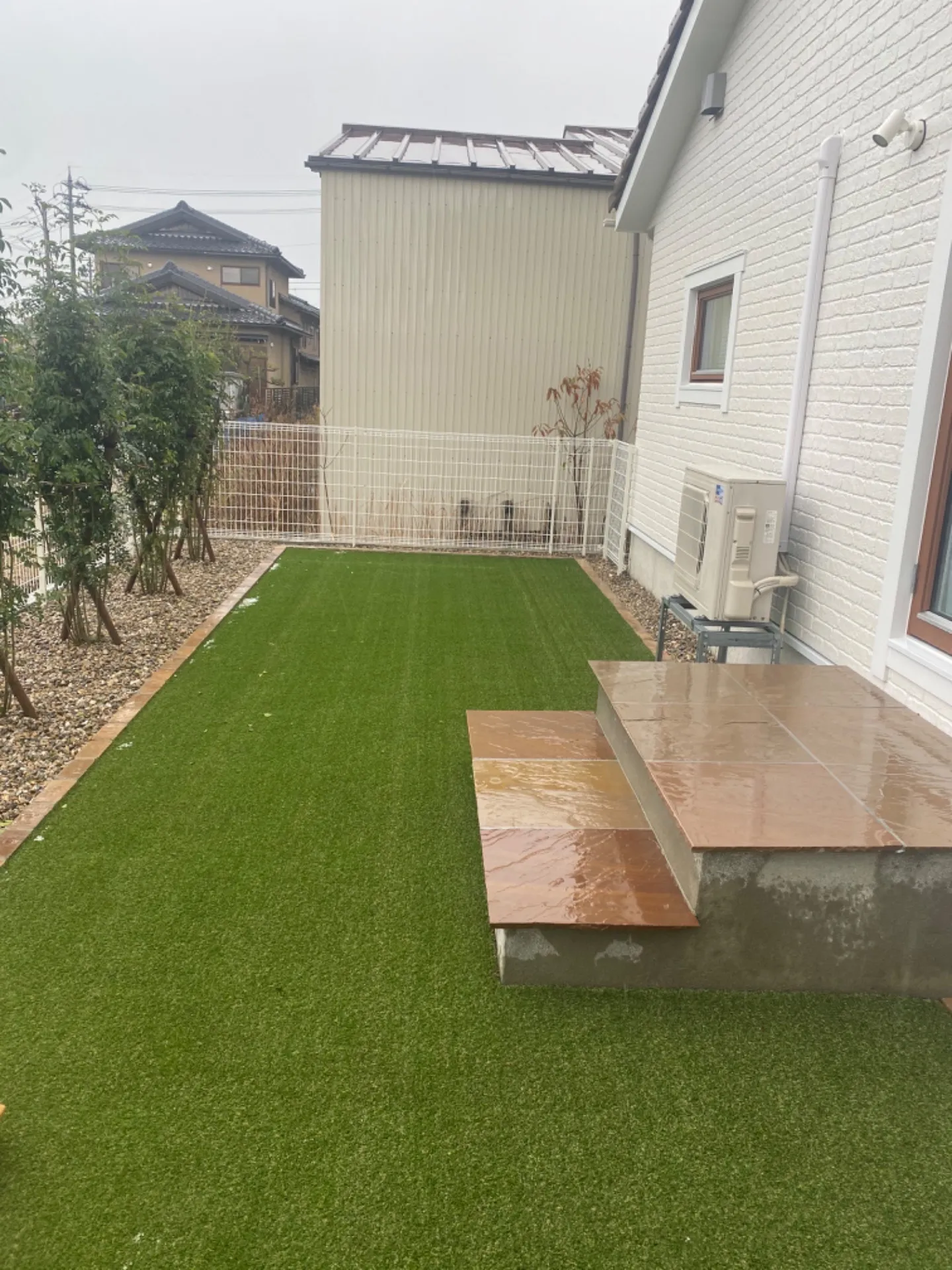 石川県金沢市で理想の庭を実現！外構工事で人工芝施工のポイント