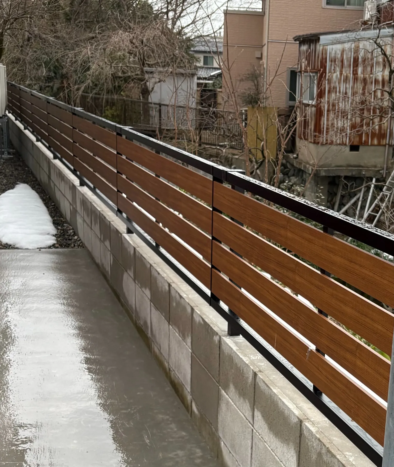 フェンスとアルミの選び方石川県で賢くコスパ重視の外構を実現